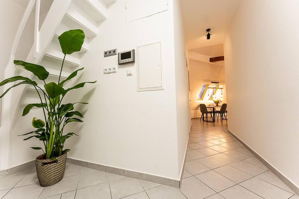 Loft Mit Billard-Tisch Und Ps4 Apartamento Wuppertal Exterior foto